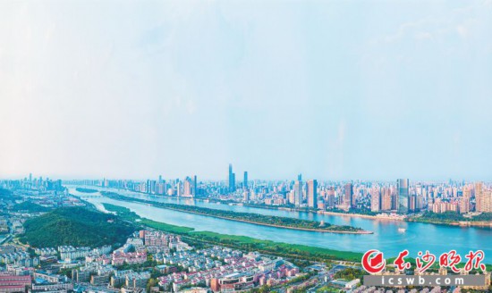 山水洲城长沙正以文化为经、以创新为纬,编织着中部崛起的不朽传奇。 长沙晚报全媒体记者 邹麟 摄