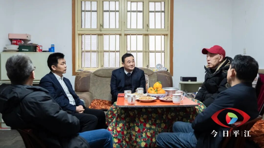 �����ʿ�չ����ǰ�߷�ο��