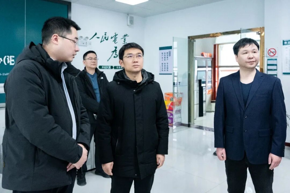 ��������ο�ʴ����ڼ�ֵ��ֵ�ع�����Ա